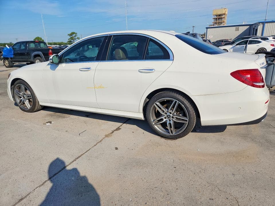 2019 MERCEDES-BENZ E 300 2