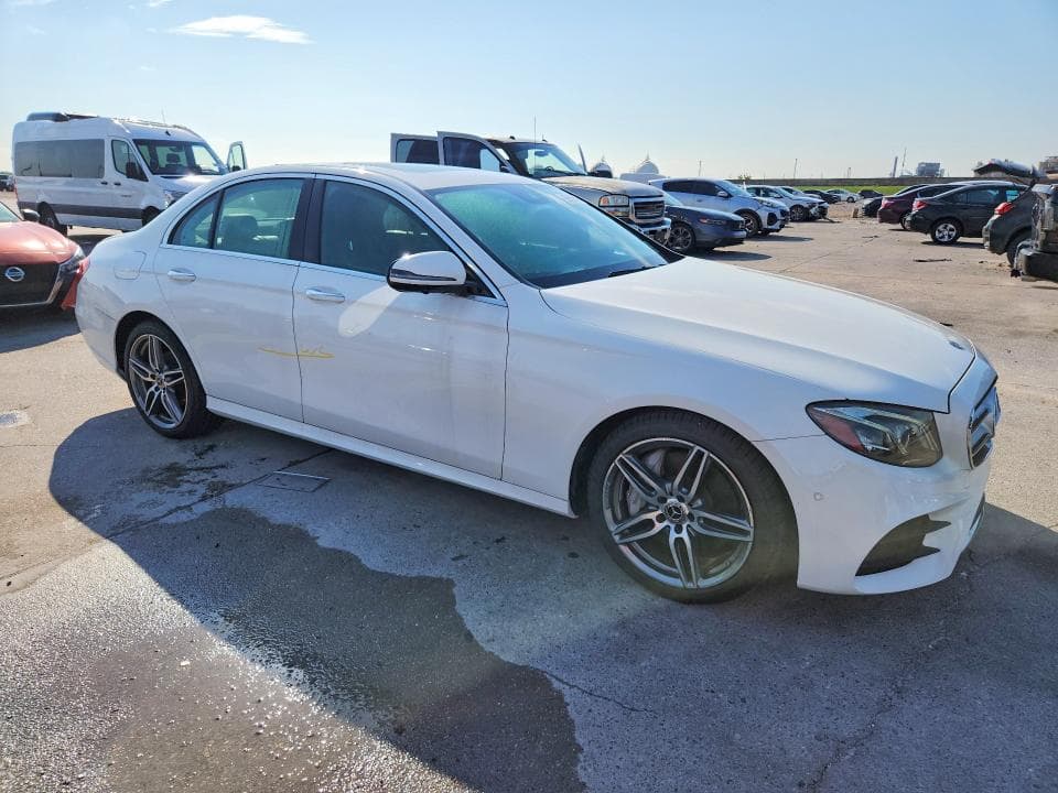 2019 MERCEDES-BENZ E 300 4