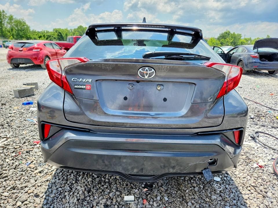 2021 TOYOTA C-HR LE LE 6