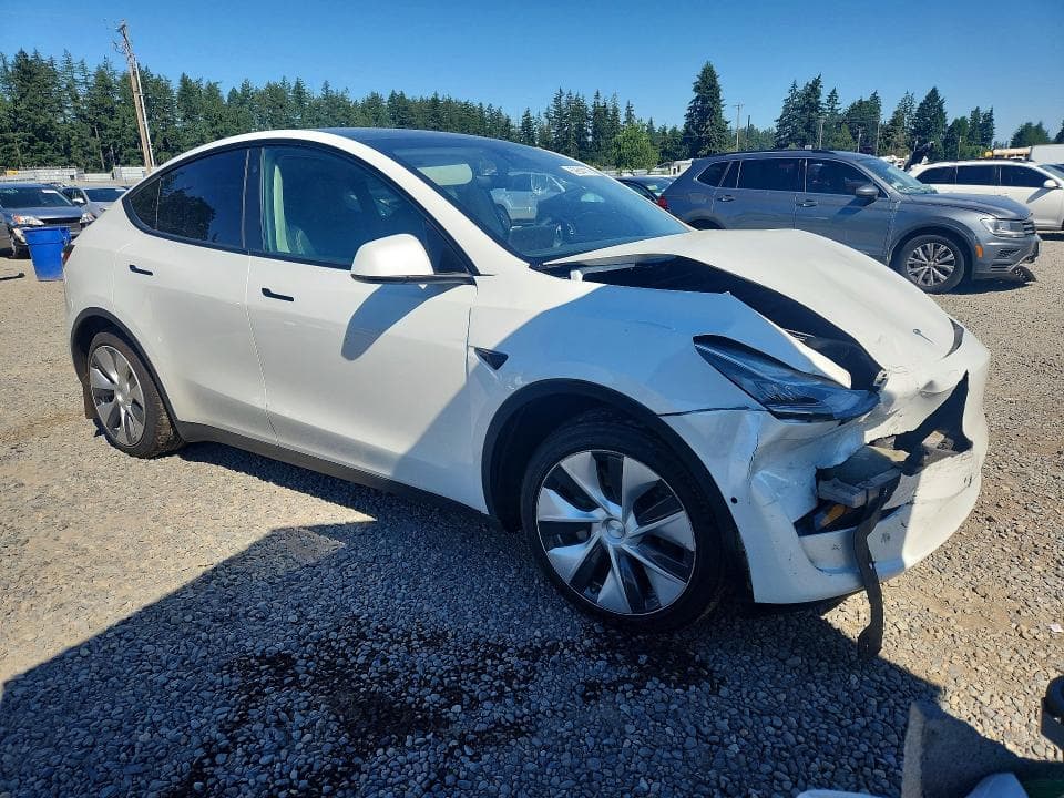 2021 TESLA MODEL Y 4