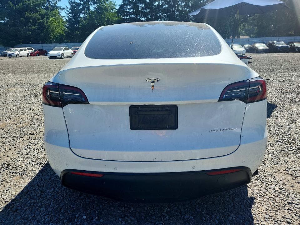 2021 TESLA MODEL Y 6