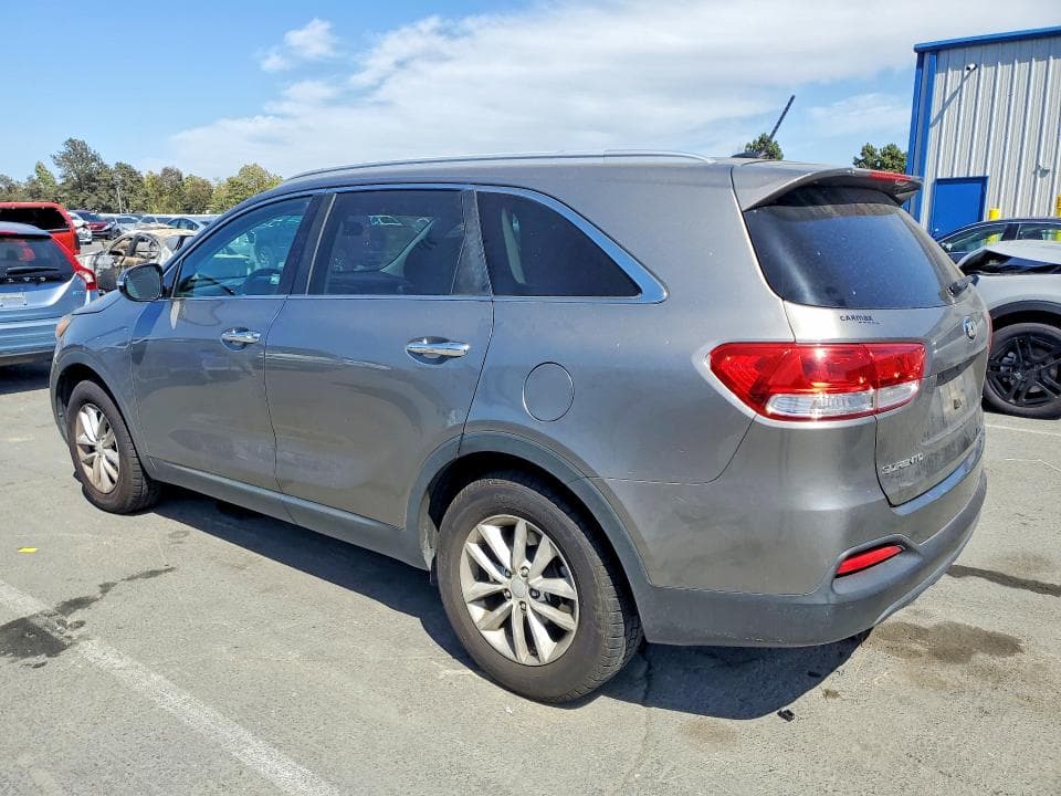 2017 KIA SORENTO LX V6 2