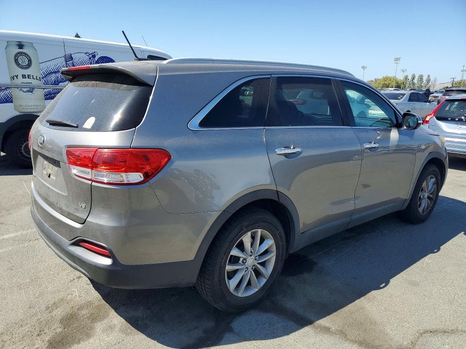 2017 KIA SORENTO LX V6 3