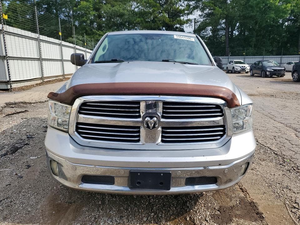 2017 RAM 1500 SLT 5