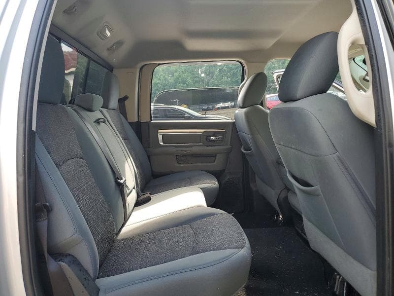 2017 RAM 1500 SLT 10
