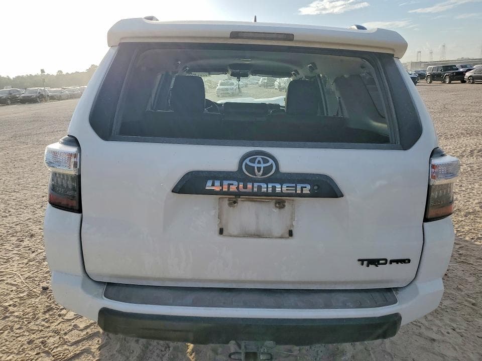 2018 TOYOTA 4RUNNER TRD PRO 6