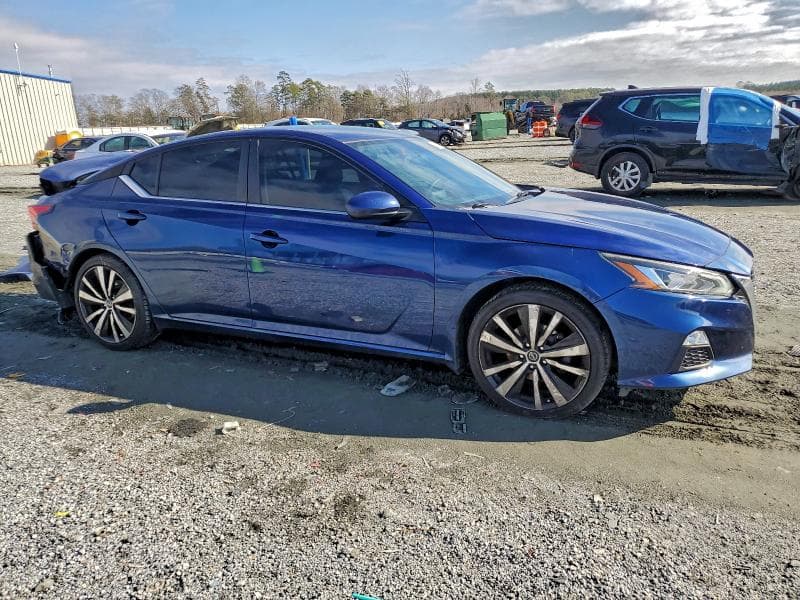 2019 NISSAN ALTIMA SR 4