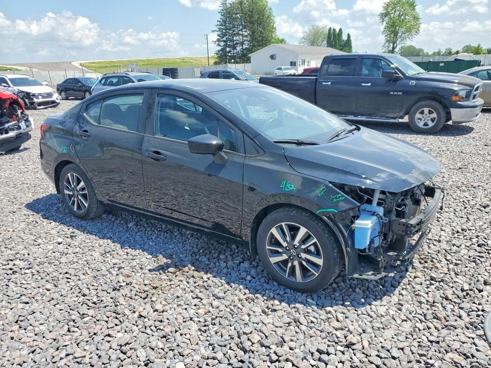 2022 NISSAN VERSA SV SV 4