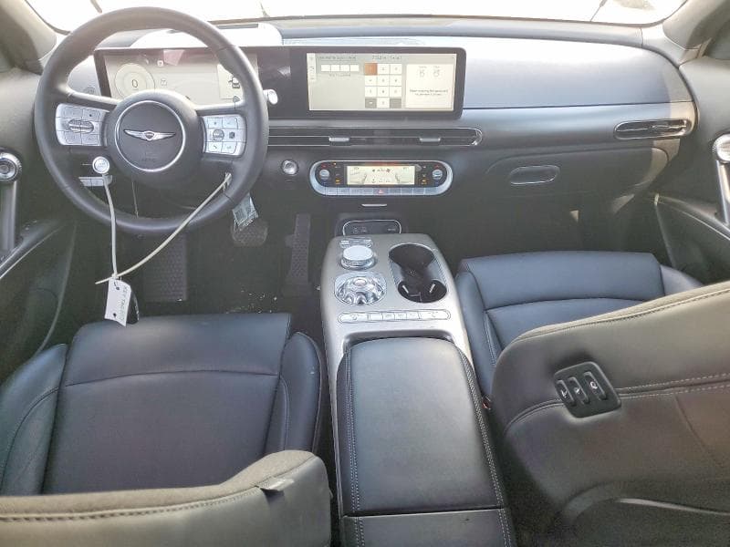 2024 GENESIS GV60 STANDARD 8