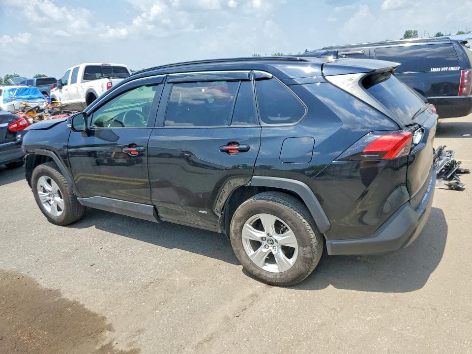 2023 TOYOTA RAV4 LE 2