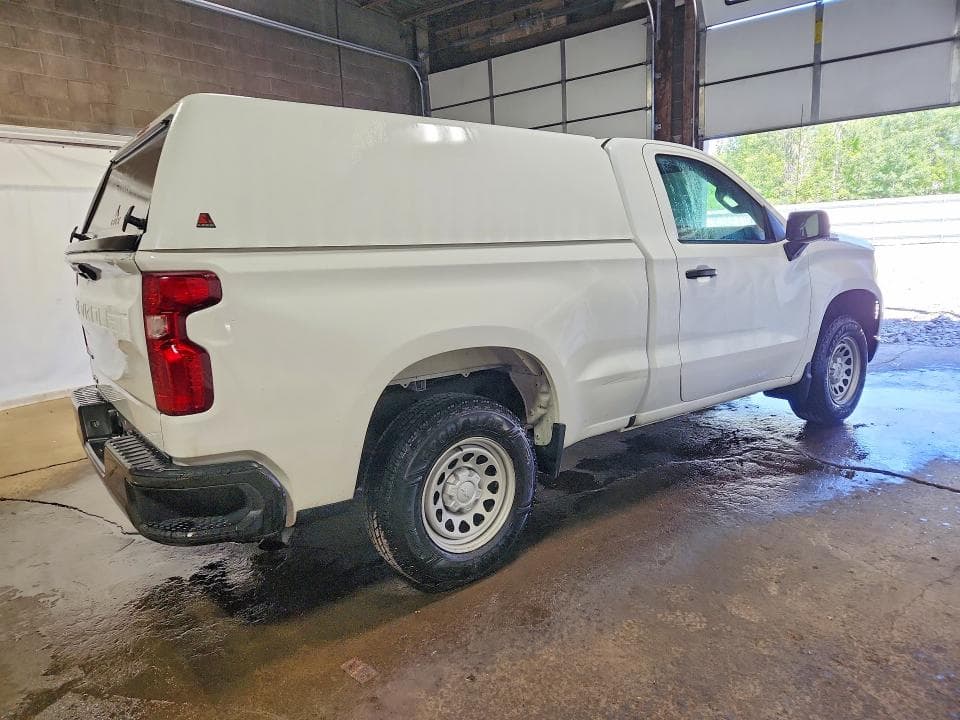 2023 CHEVROLET SILVERADO C1500 3