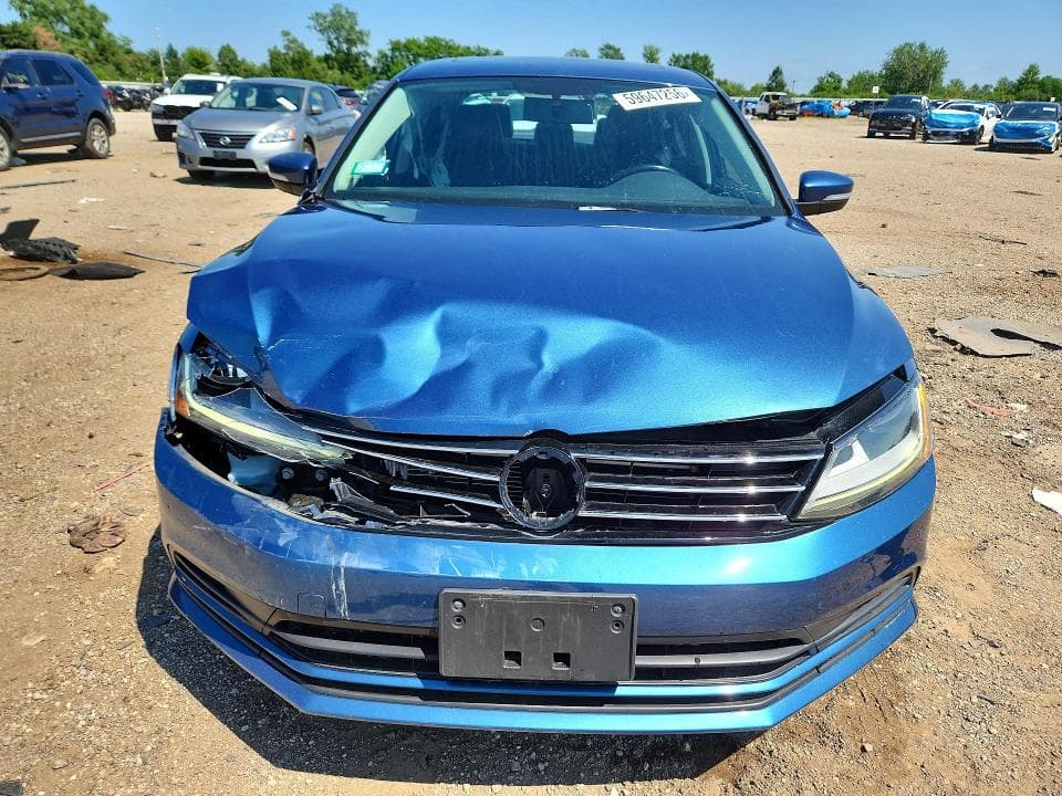 2017 VOLKSWAGEN JETTA SE 5