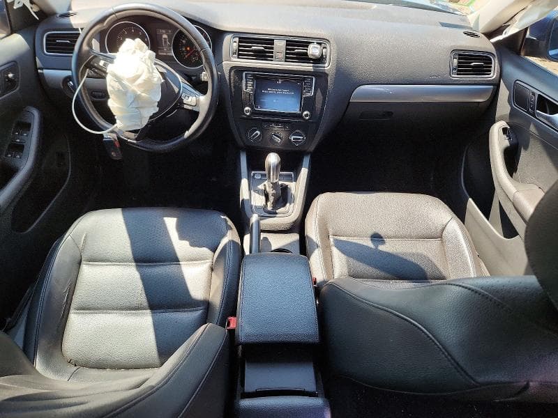 2017 VOLKSWAGEN JETTA SE 8