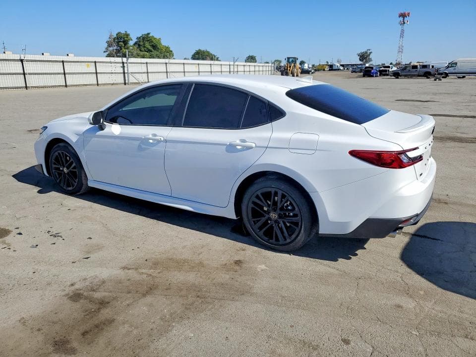 2026 TOYOTA CAMRY SE 2