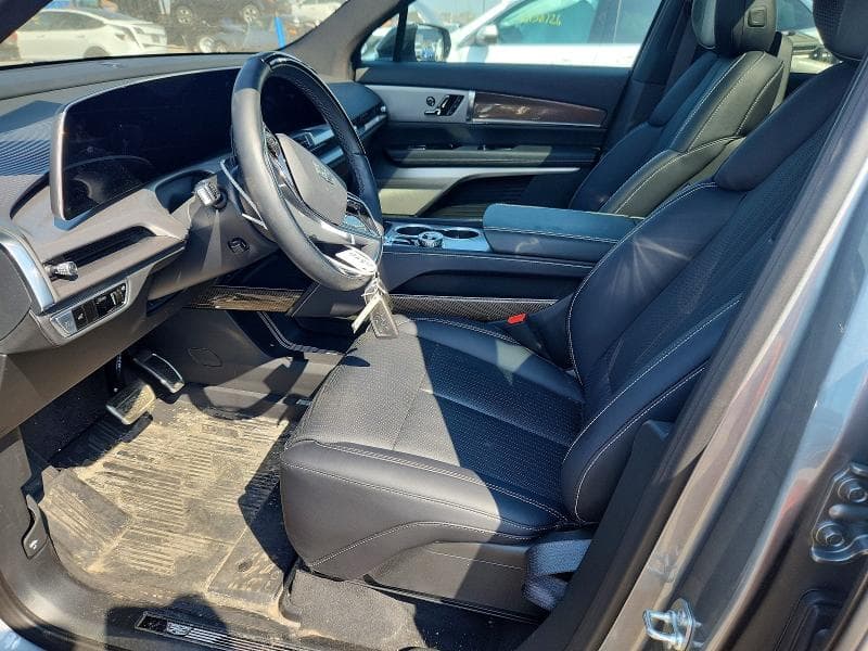 2026 CADILLAC VISTIQ SPORT 7