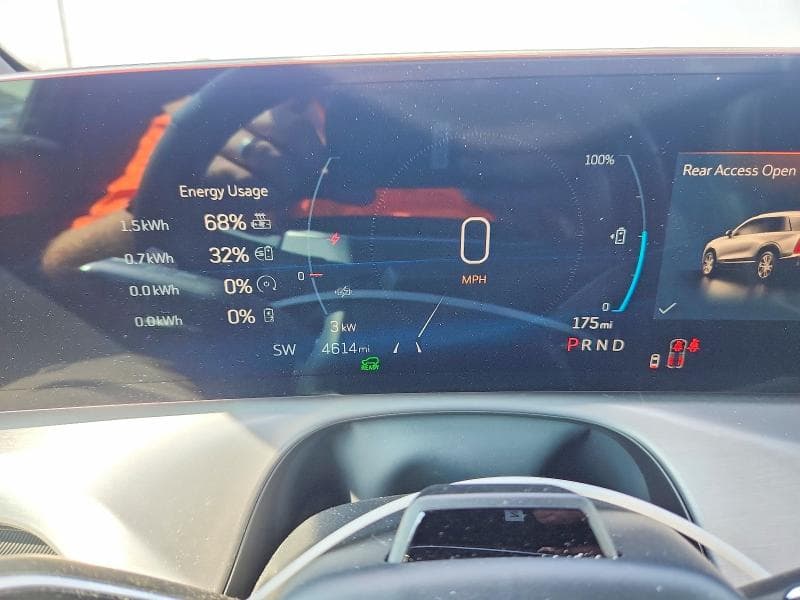 2026 CADILLAC VISTIQ SPORT 9