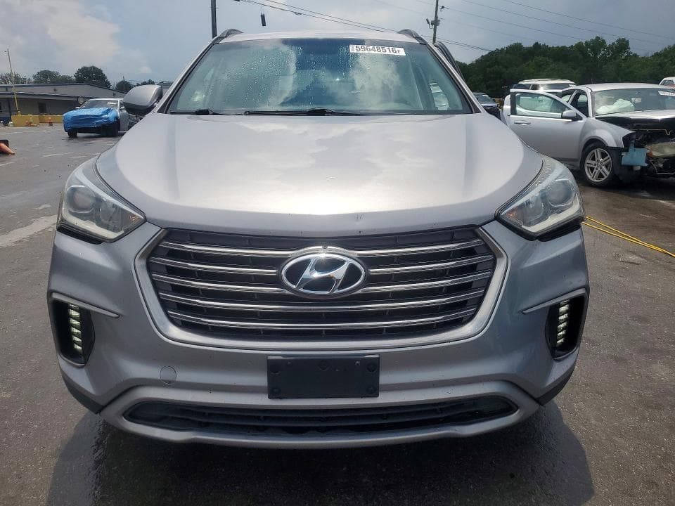 2018 HYUNDAI SANTA FE SE 5