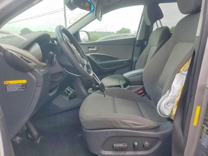 2018 HYUNDAI SANTA FE SE 7