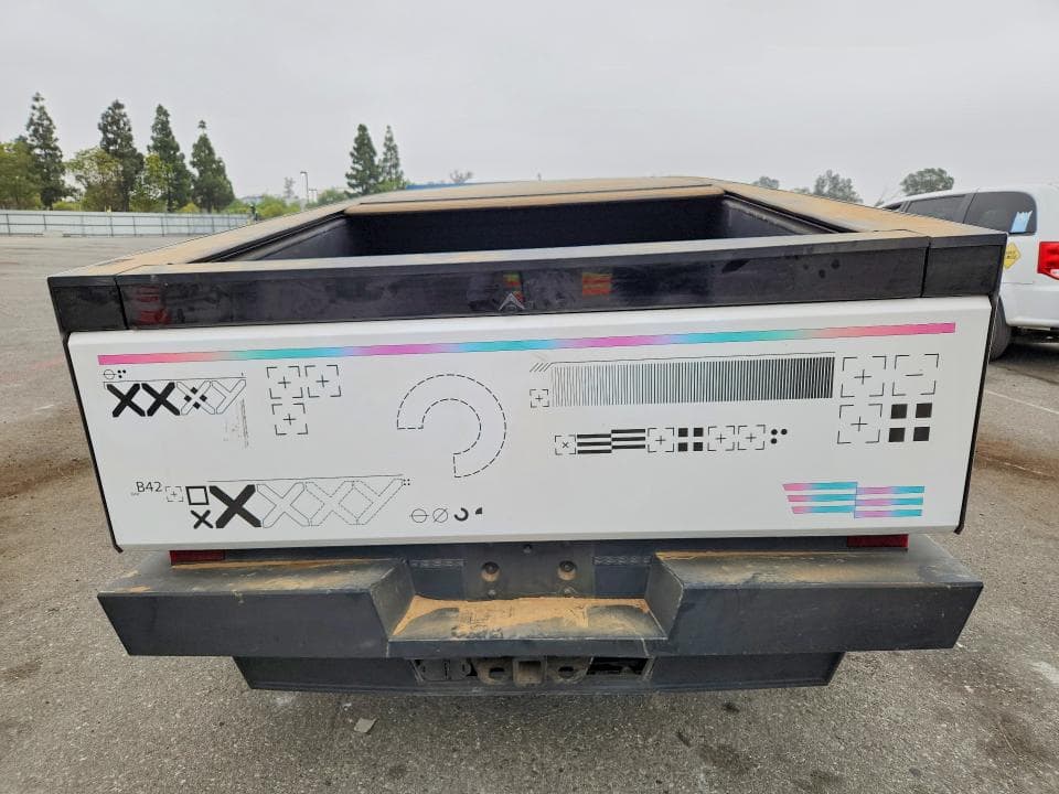 2024 TESLA CYBERTRUCK 6