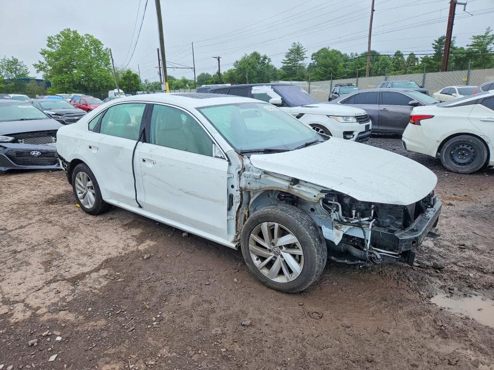 2018 VOLKSWAGEN PASSAT SE 4