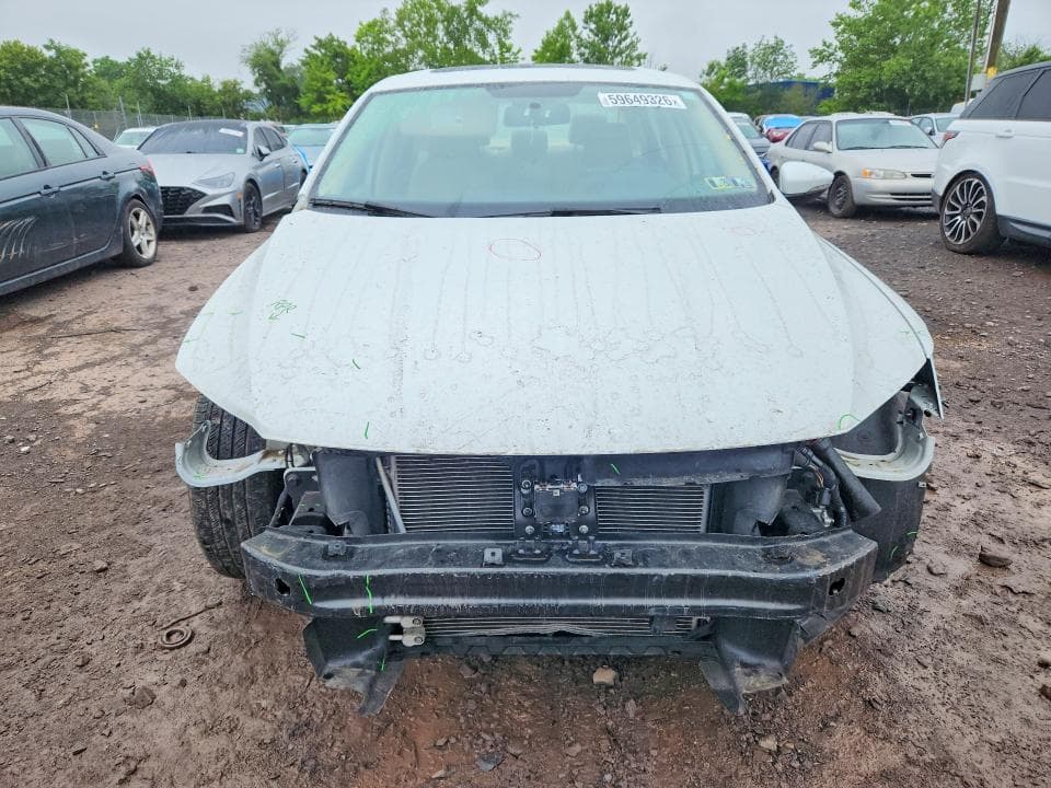 2018 VOLKSWAGEN PASSAT SE 5