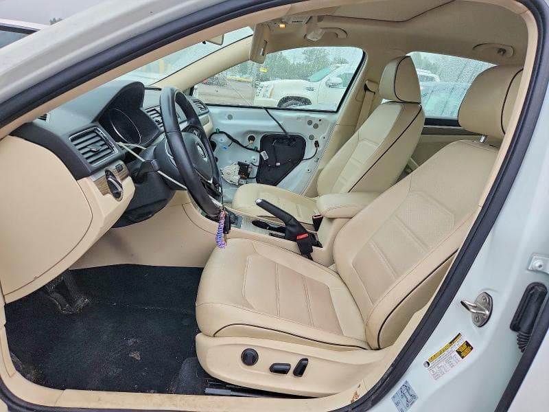 2018 VOLKSWAGEN PASSAT SE 7
