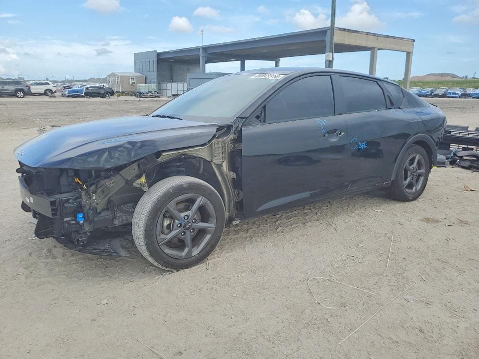 2025 KIA K4 LXS - 1