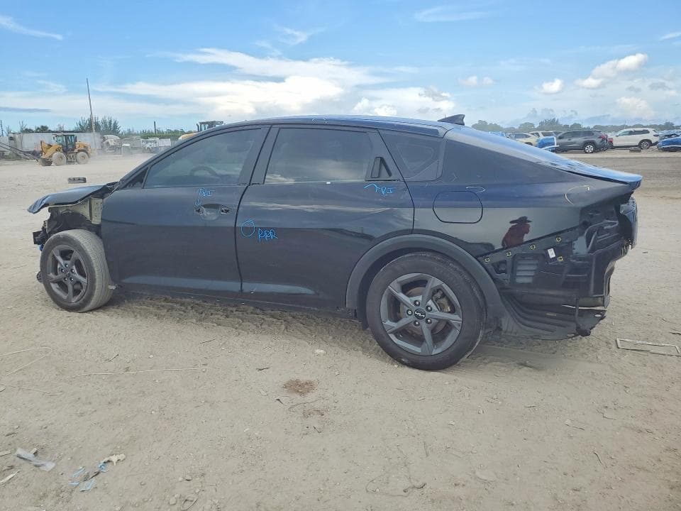 2025 KIA K4 LXS 2