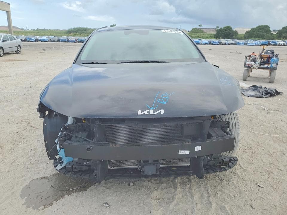 2025 KIA K4 LXS 5