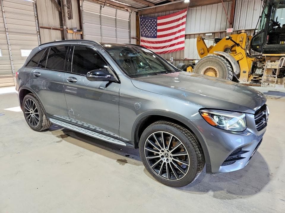 2019 MERCEDES-BENZ GLC 300 4MATIC 4