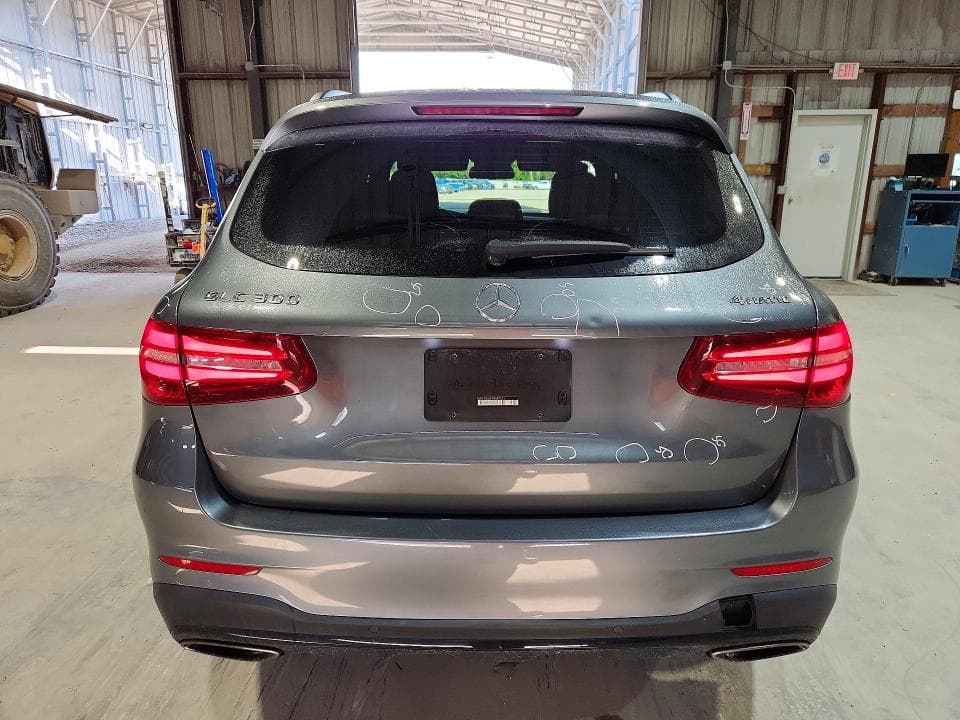 2019 MERCEDES-BENZ GLC 300 4MATIC 6