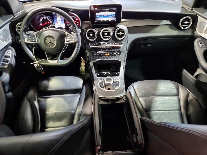 2019 MERCEDES-BENZ GLC 300 4MATIC 8