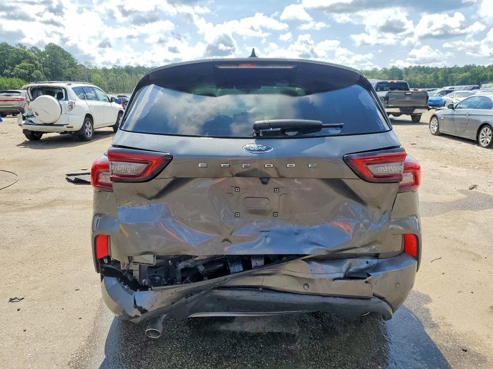 2024 FORD ESCAPE ST LINE 6