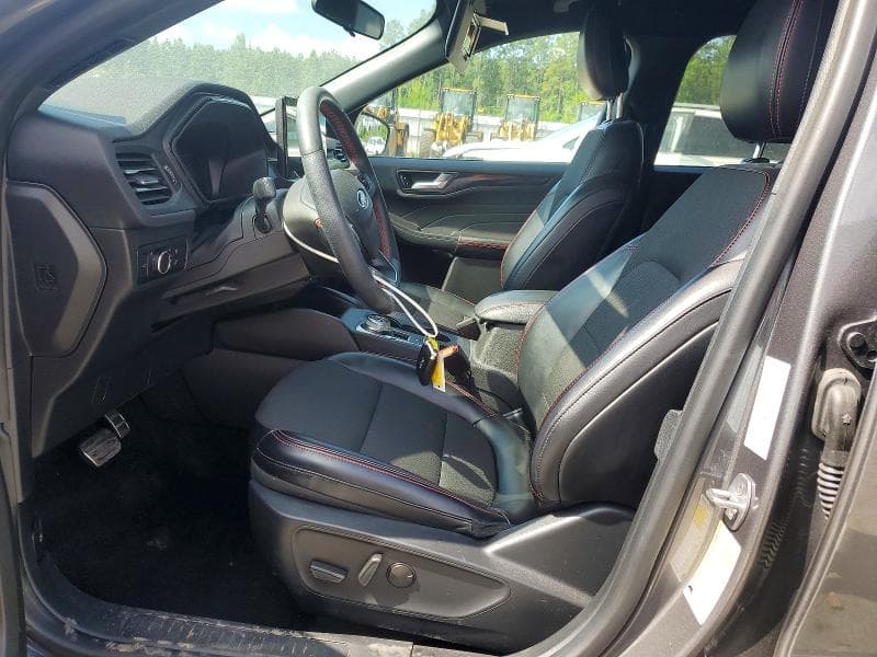 2024 FORD ESCAPE ST LINE 7