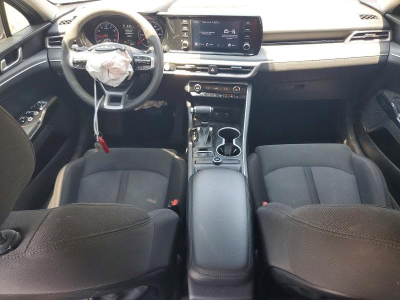 2022 KIA K5 LXS 8