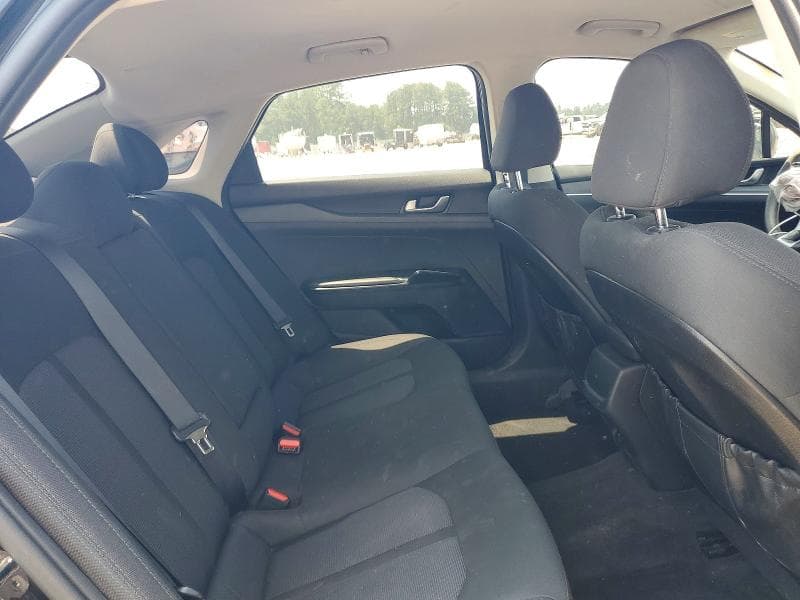 2022 KIA K5 LXS 10