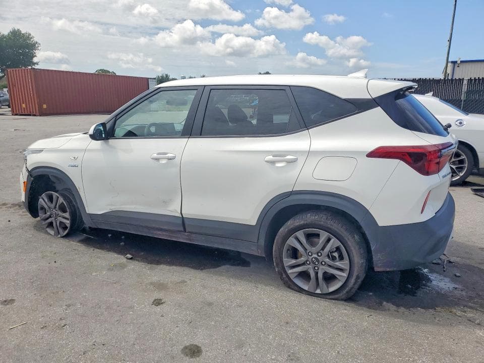 2021 KIA SELTOS LX 2