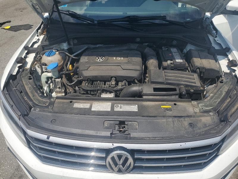 2017 VOLKSWAGEN PASSAT 11