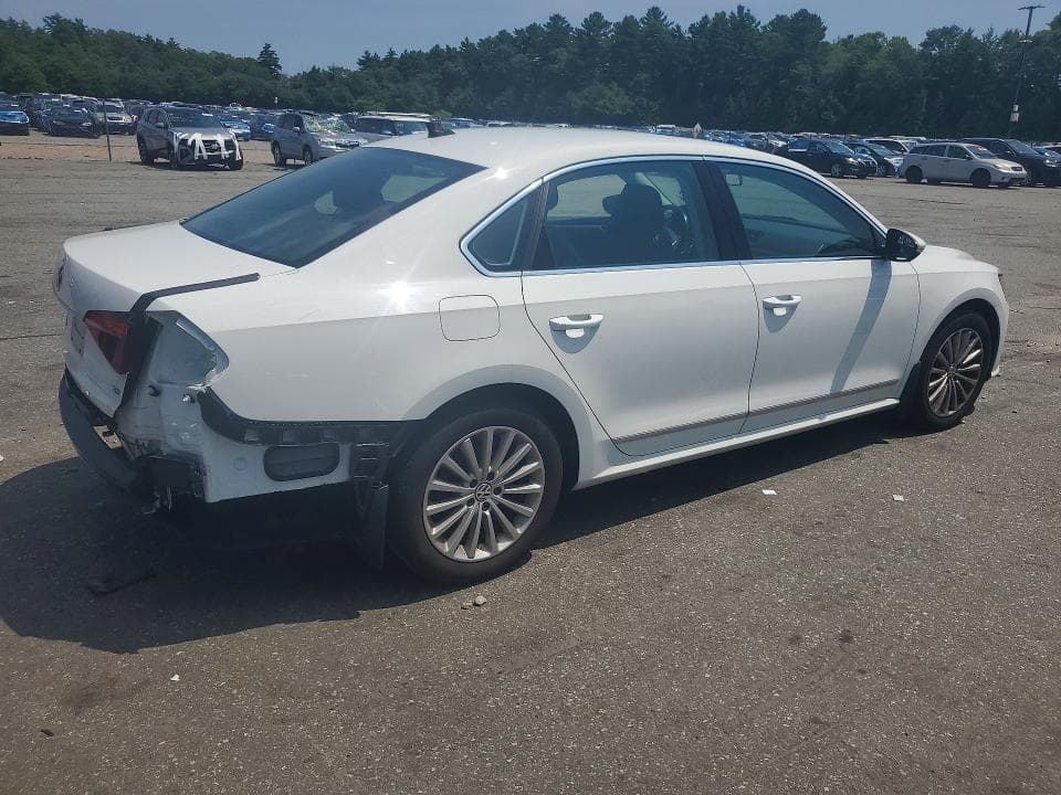 2017 VOLKSWAGEN PASSAT 3