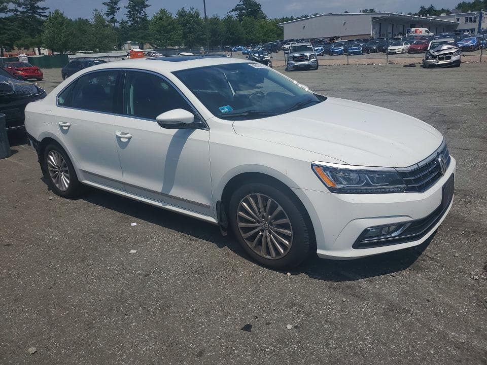 2017 VOLKSWAGEN PASSAT 4