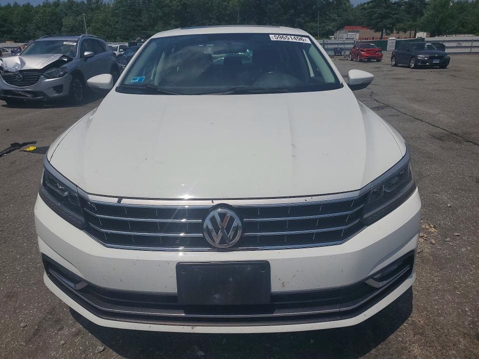 2017 VOLKSWAGEN PASSAT 5