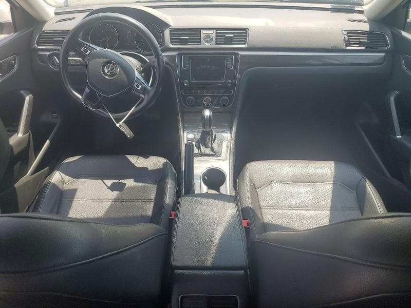 2017 VOLKSWAGEN PASSAT 8