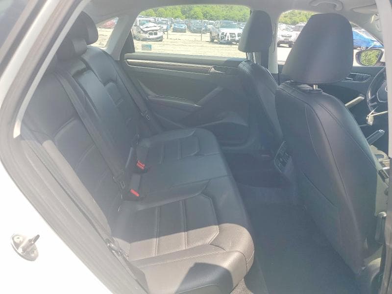 2017 VOLKSWAGEN PASSAT 10