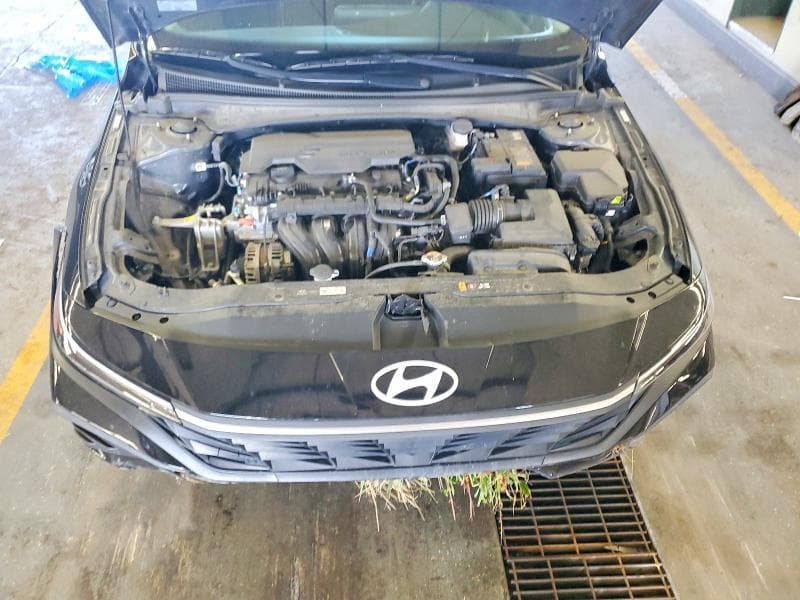2024 HYUNDAI ELANTRA SEL 11