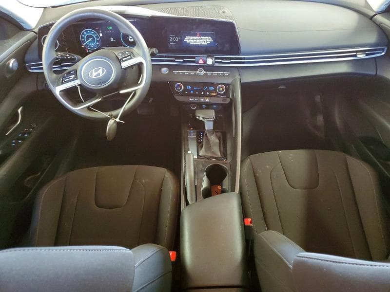 2024 HYUNDAI ELANTRA SEL 8