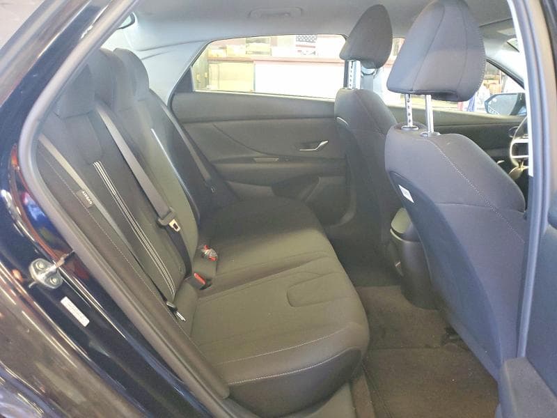 2024 HYUNDAI ELANTRA SEL 10