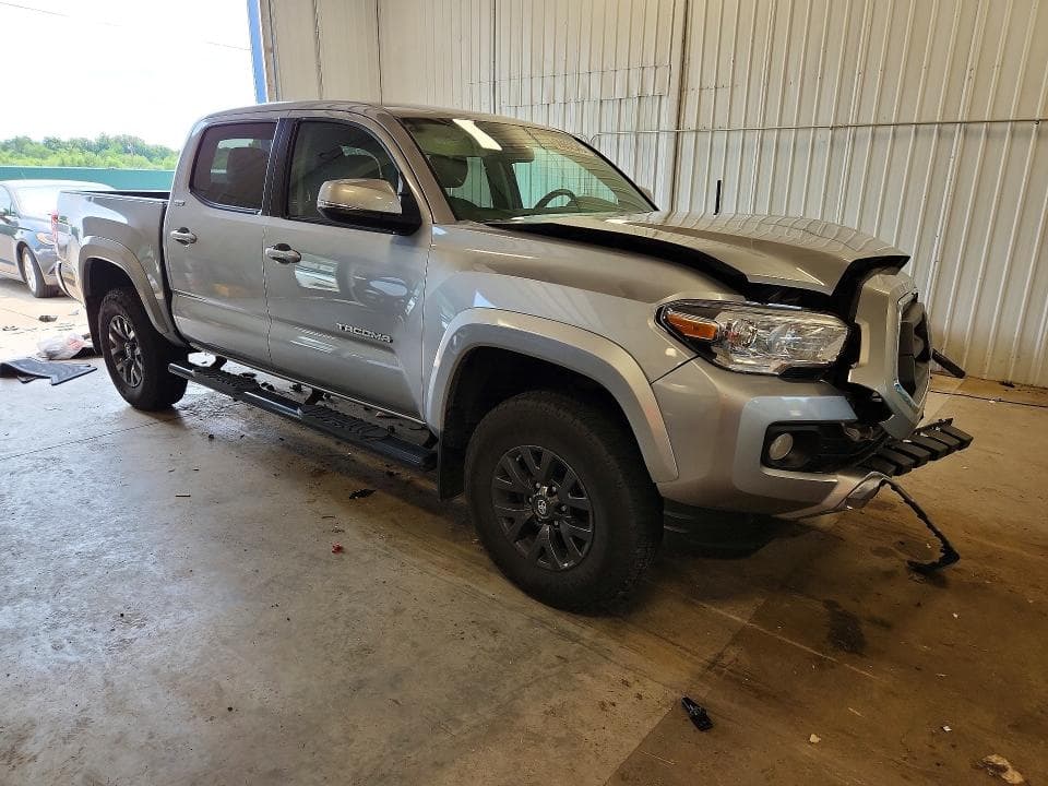 2020 TOYOTA TACOMA SR5 V6 4