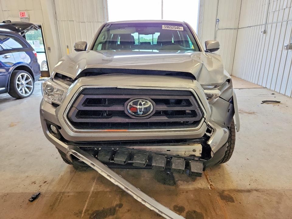 2020 TOYOTA TACOMA SR5 V6 5