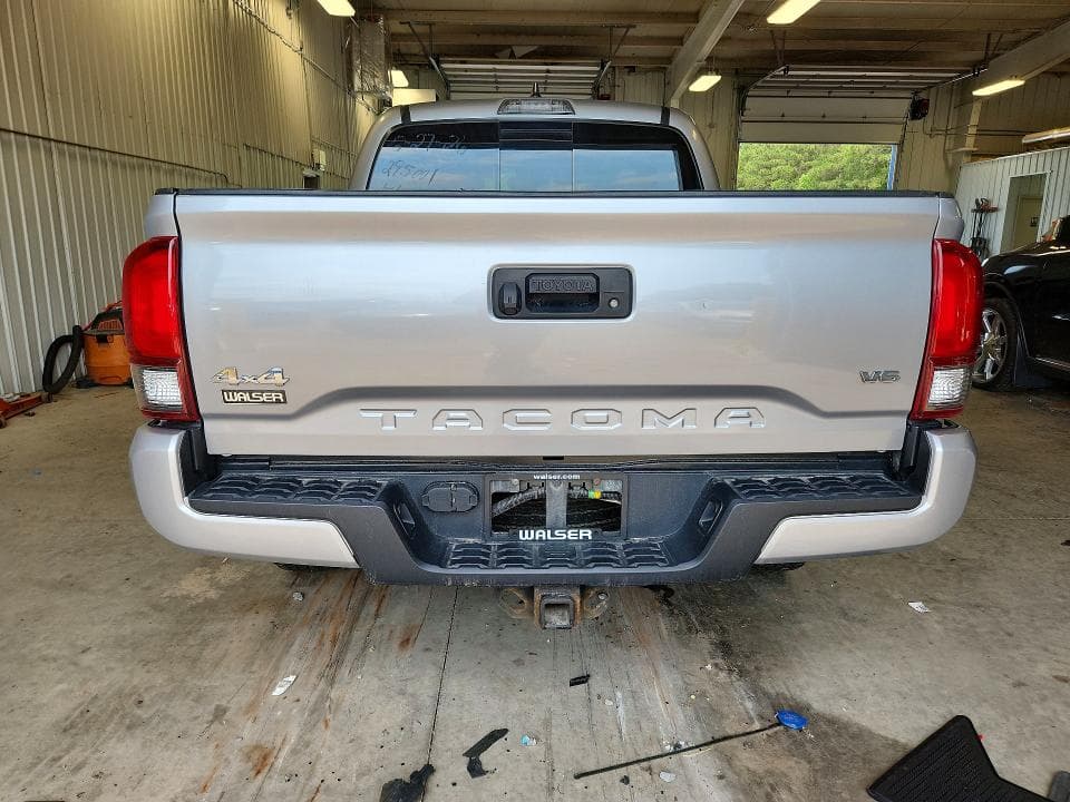 2020 TOYOTA TACOMA SR5 V6 6