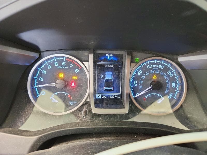 2020 TOYOTA TACOMA SR5 V6 9